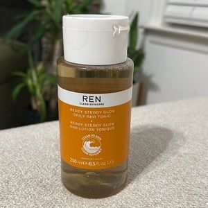 REN Clean Skincare Ready Steady Glow Daily AHA Tonic